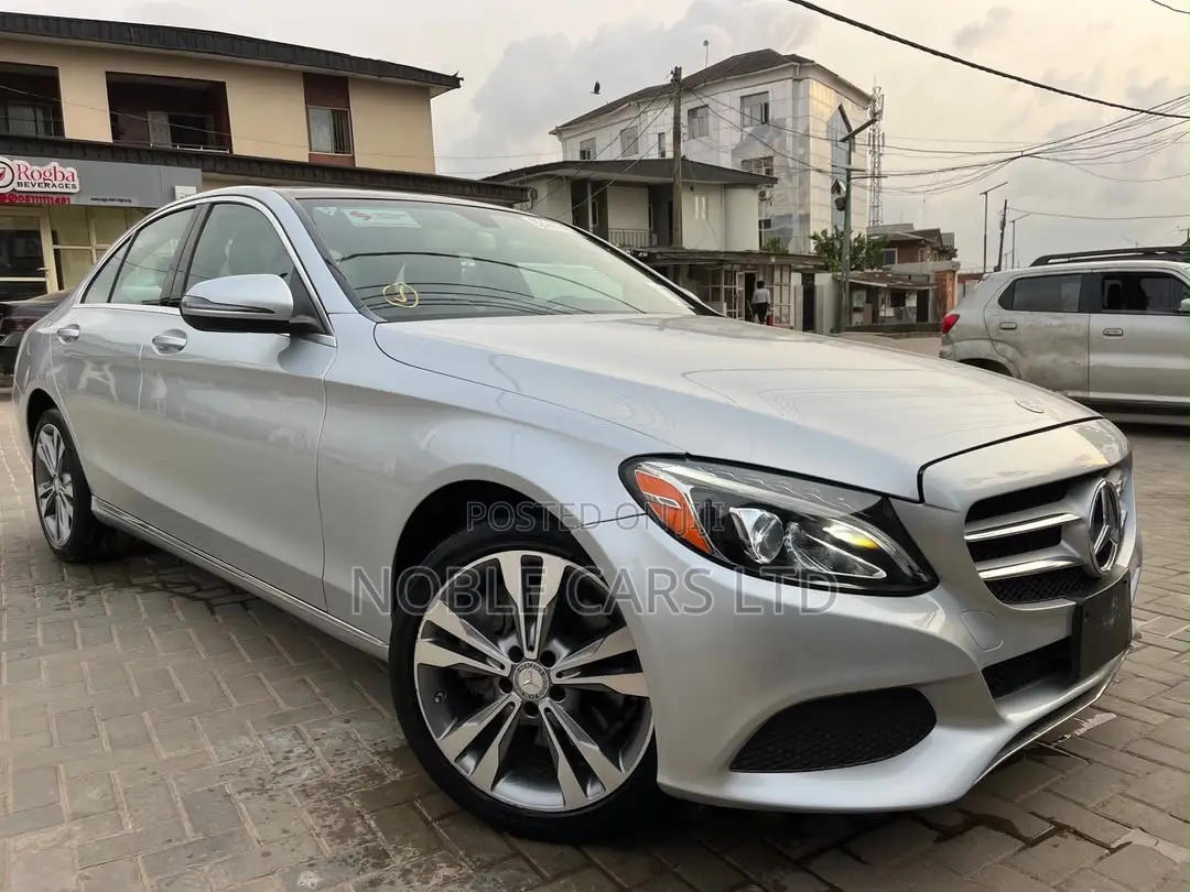 Mercedes-Benz C300 2017 Silver