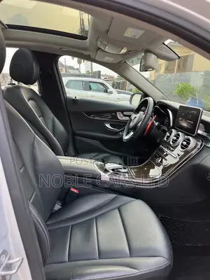Mercedes-Benz C300 2017 Silver
