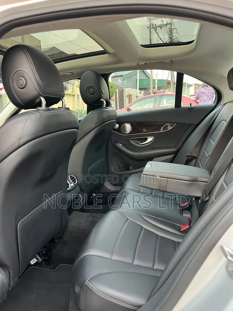 Mercedes-Benz C300 2017 Silver
