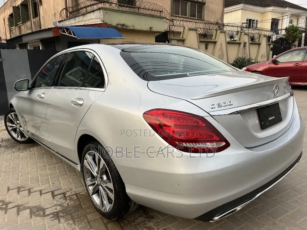 Mercedes-Benz C300 2017 Silver