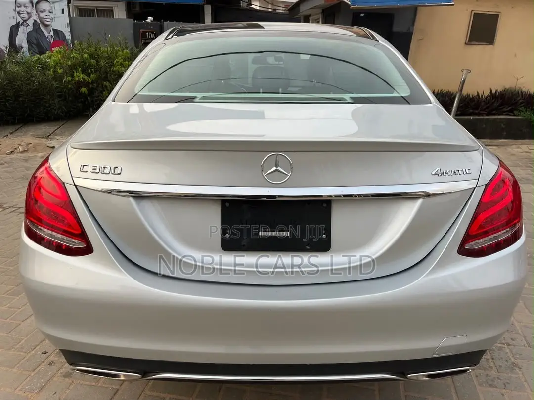 Mercedes-Benz C300 2017 Silver