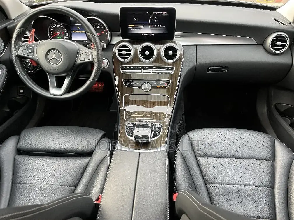 Mercedes-Benz C300 2017 Silver