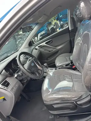 Hyundai Elantra GLS Sedan FWD (1.8L 4cyl 6M) 2013 Silver