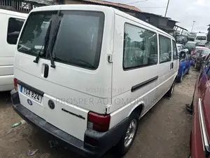 Volkswagen Transporter 2005 White