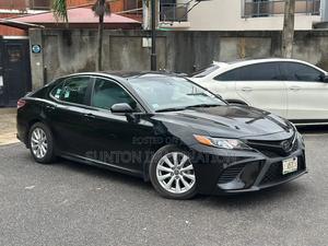 Toyota Camry SE FWD 2020 Black
