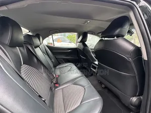 Toyota Camry SE FWD 2020 Black