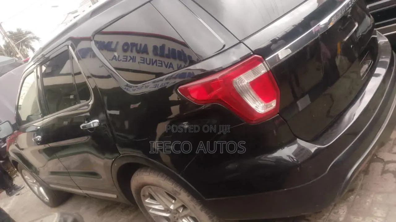Ford Explorer 2016 Black