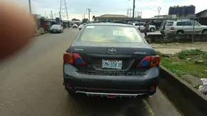 Toyota Corolla 2009 Gray