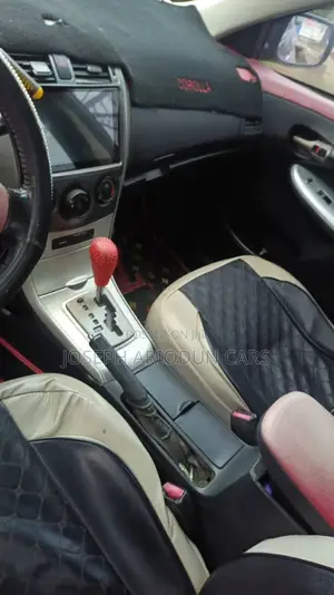 Toyota Corolla 2009 Gray
