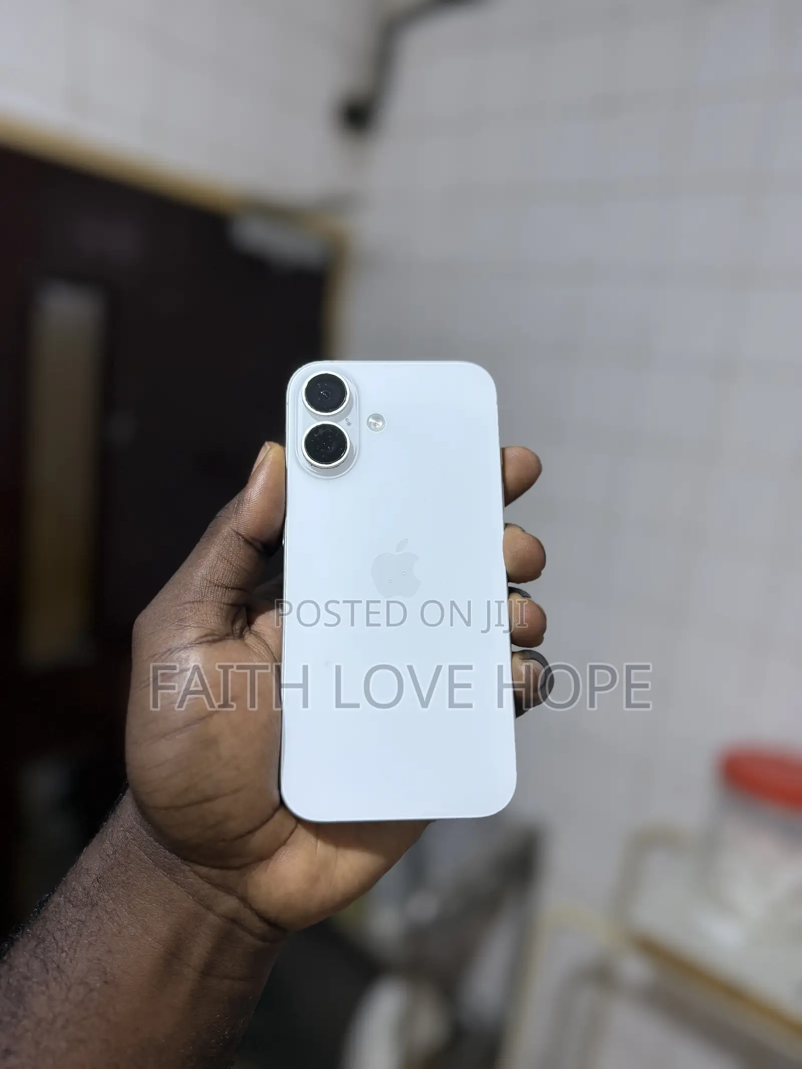 Apple iPhone 16 128 GB Silver
