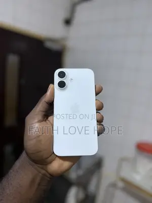 Apple iPhone 16 128 GB Silver