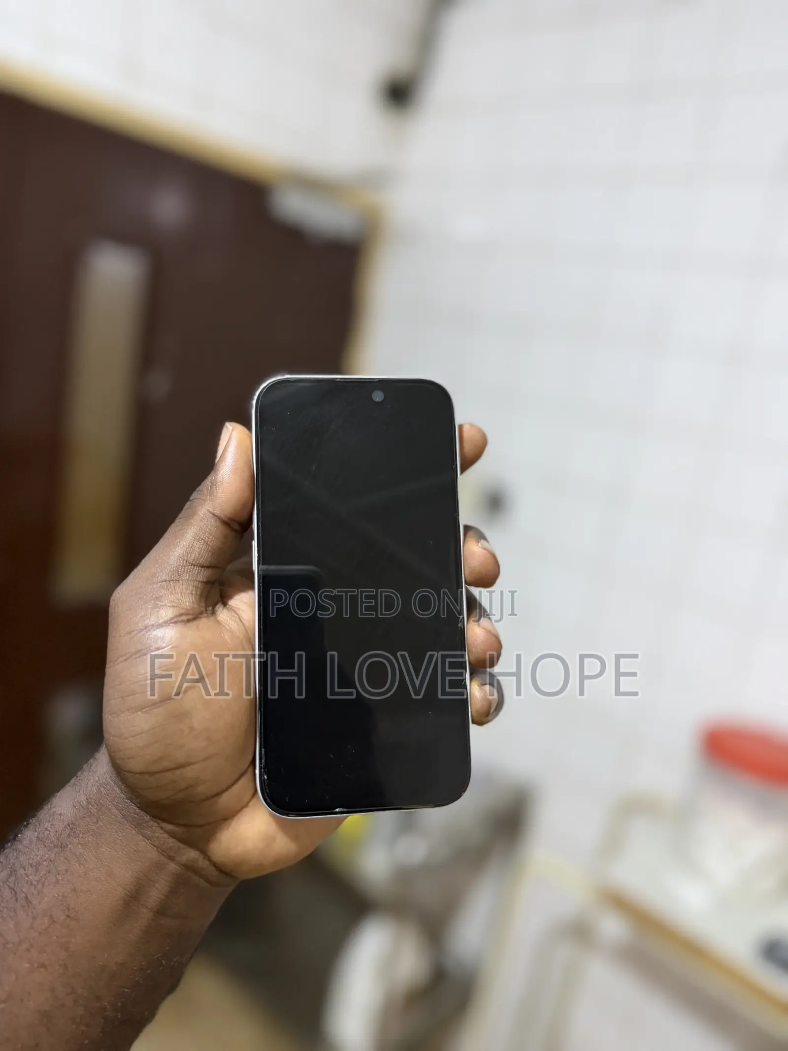 Apple iPhone 16 128 GB Silver