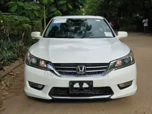 Honda Accord EX-L 4dr Sedan w/Navigation (2.4L 4cyl CVT) 2014 White