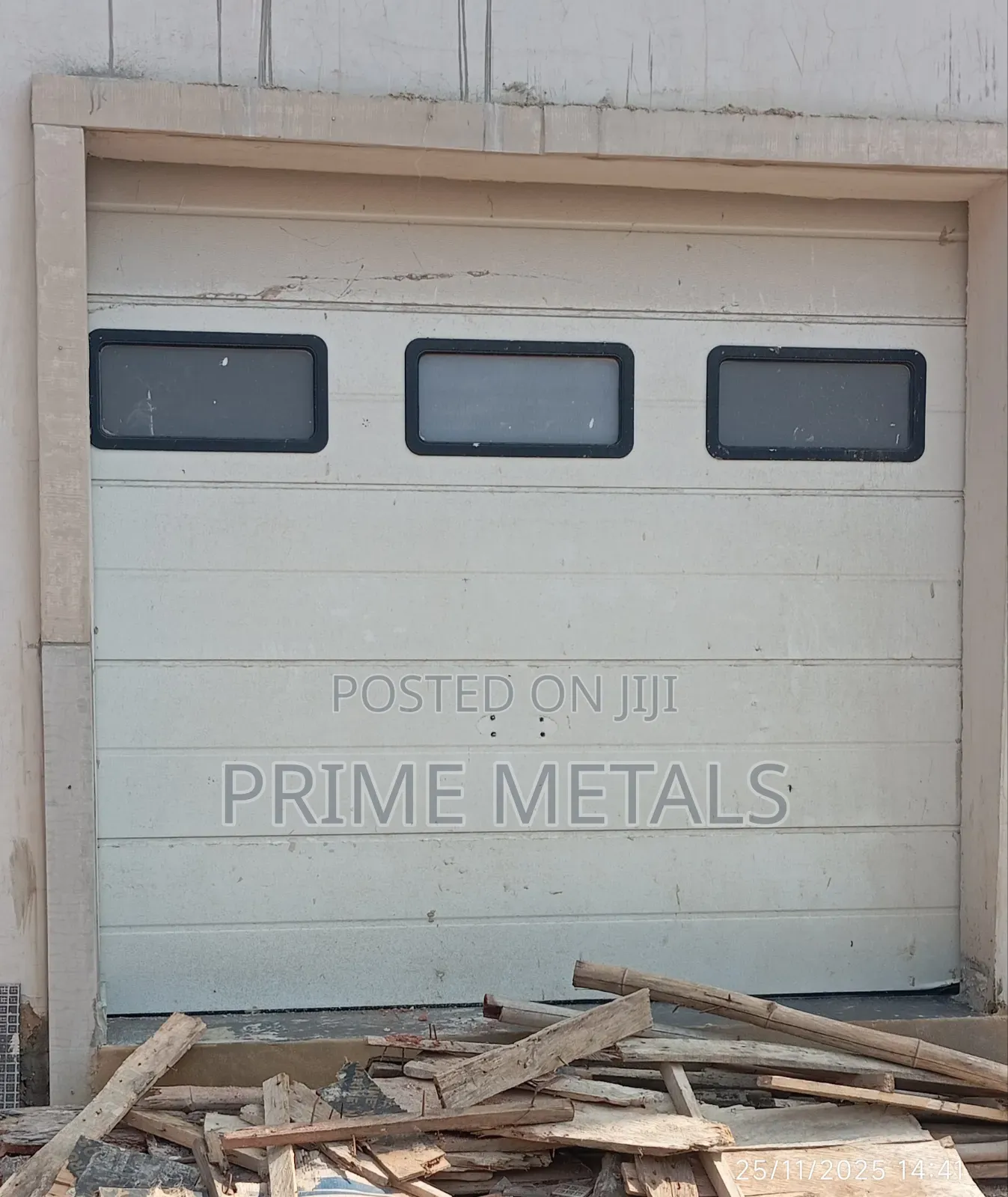Sectional Overhead Garage Door