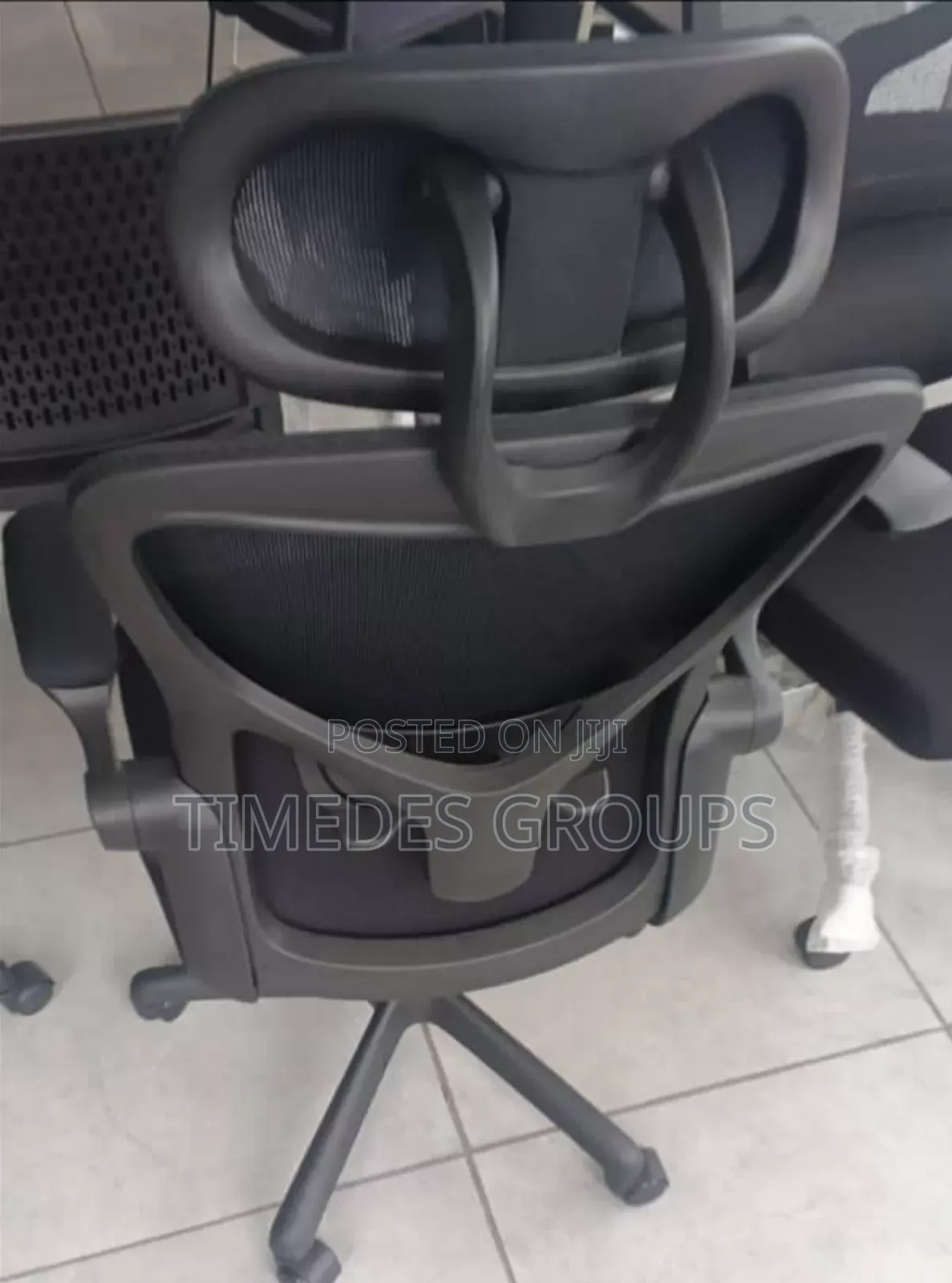 EXECUTIVE MODERN Office Swivel Chair