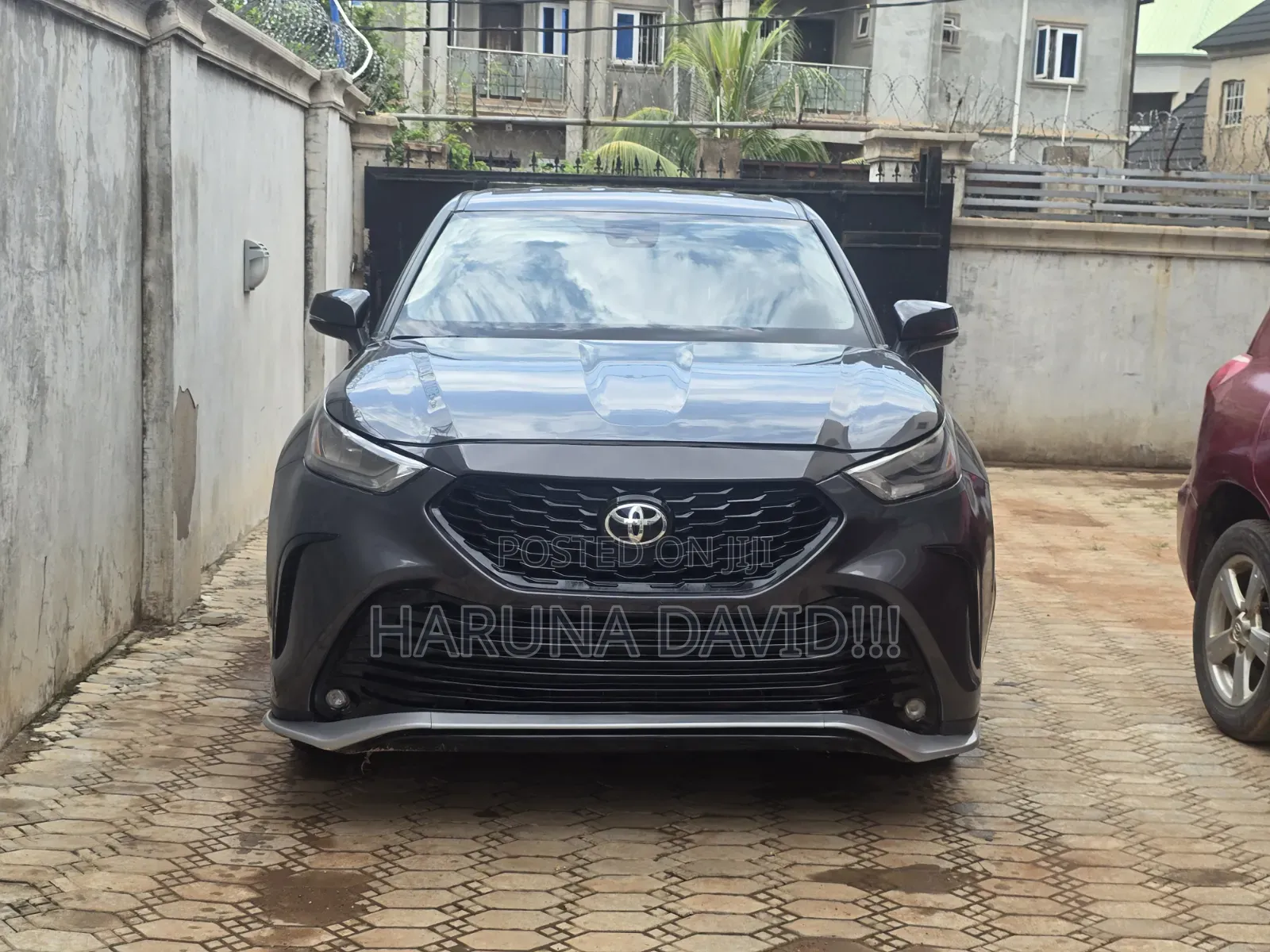Toyota Highlander LE 2021 Gray