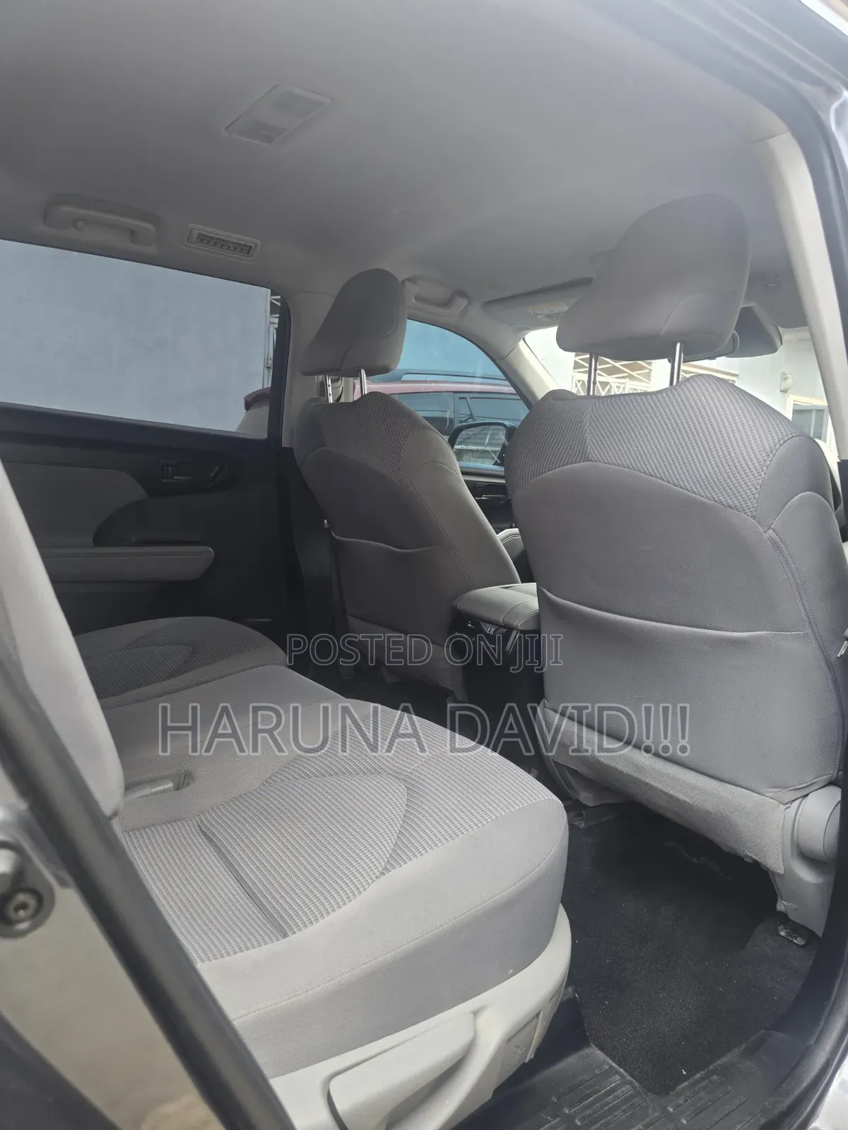 Toyota Highlander LE 2021 Gray