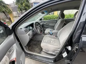 Toyota Corolla 2004 Black