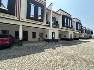 4bdrm Duplex in Lekki Phase 2 for rent