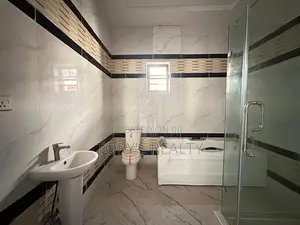 4bdrm Duplex in Lekki Phase 2 for rent