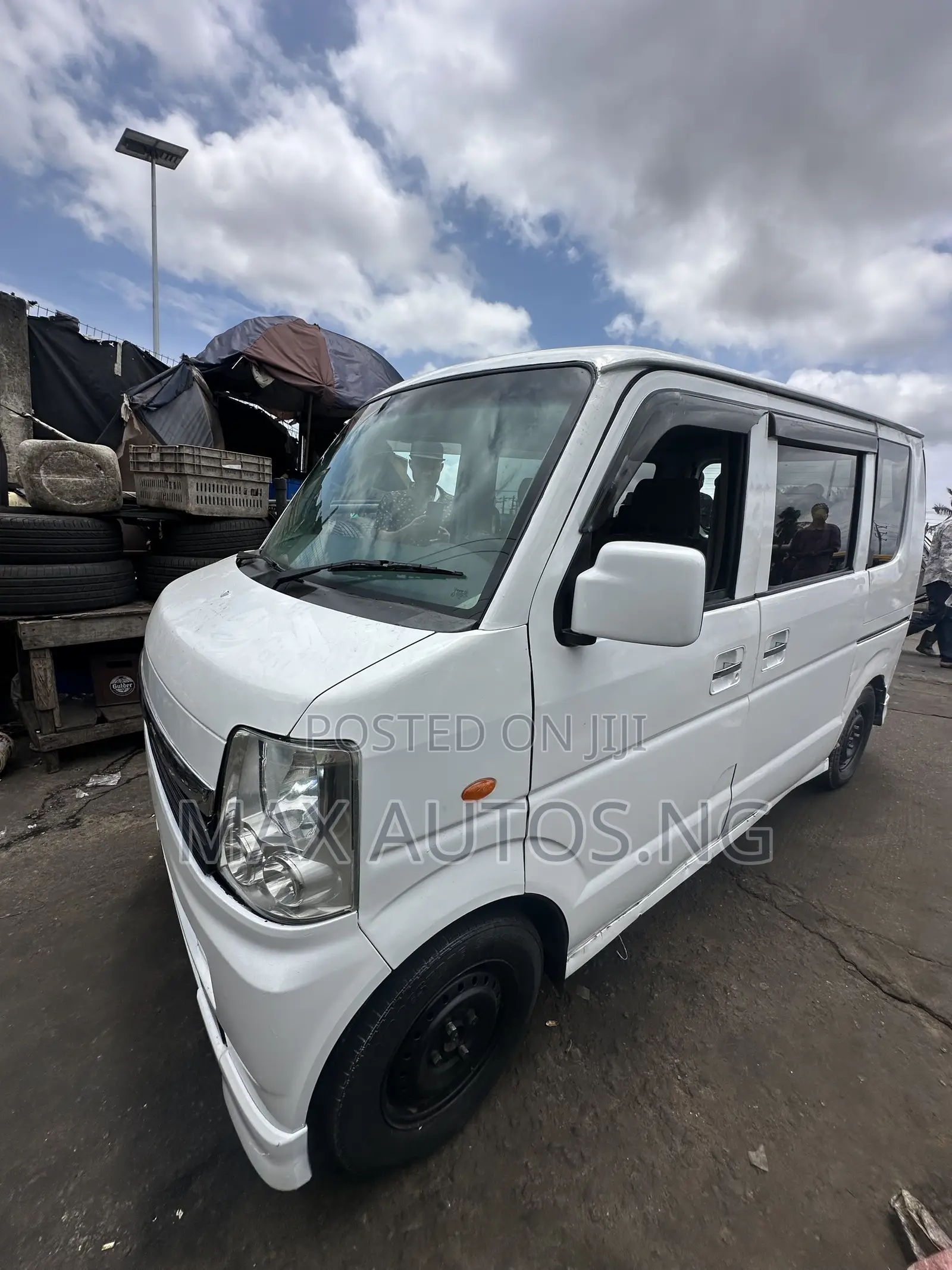 Suzuki Every 2014 White