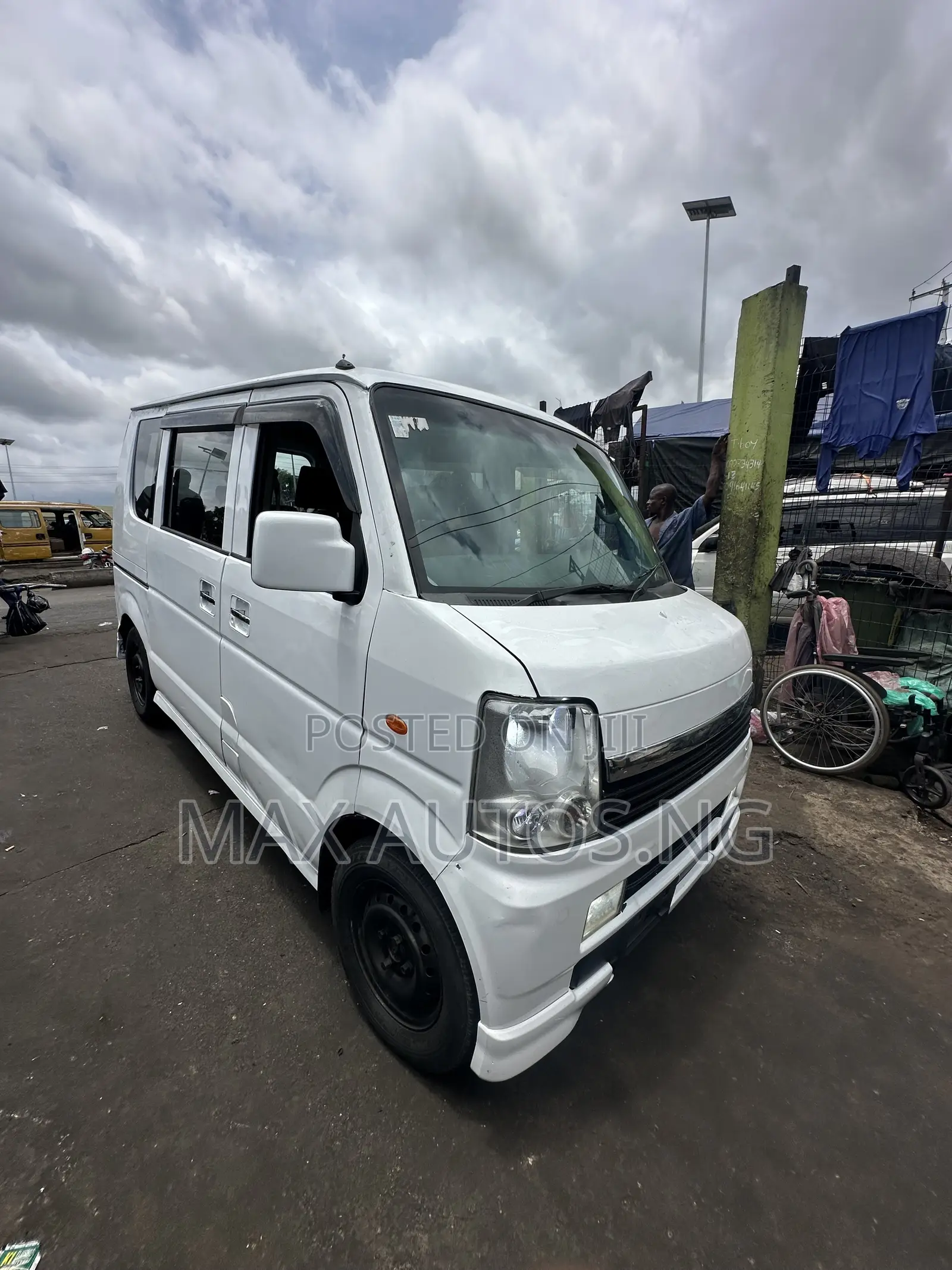 Suzuki Every 2014 White