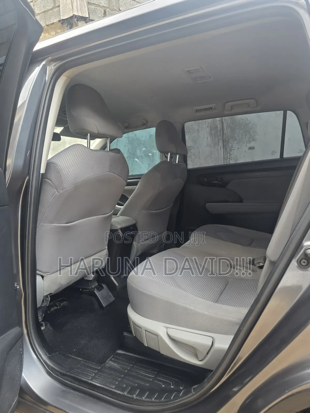 Toyota Highlander LE 2021 Gray