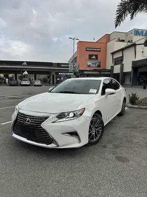 Lexus ES 350 FWD 2017 White