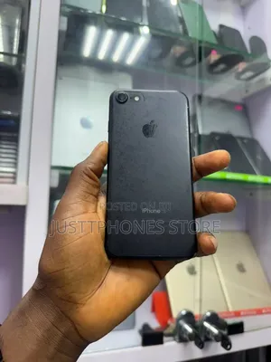 Apple iPhone 7 128 GB Black