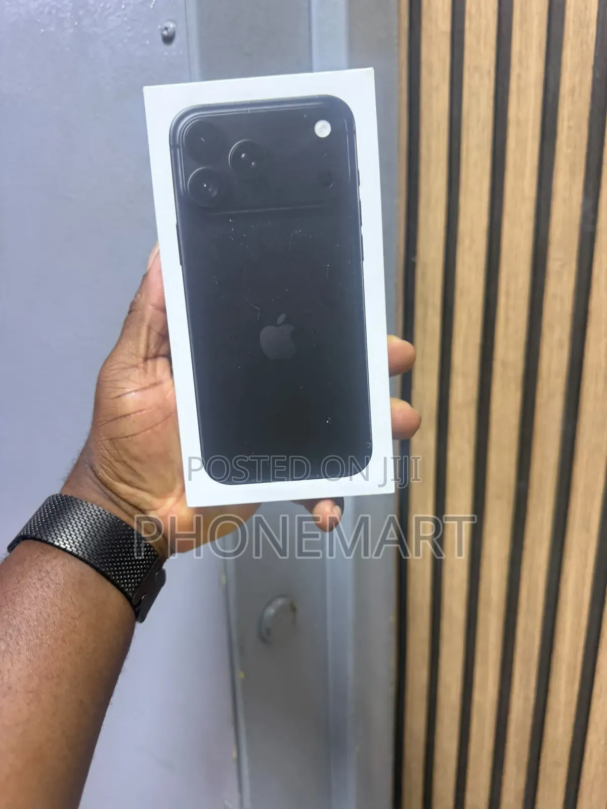 New Apple iPhone 18 Pro 1 TB Black
