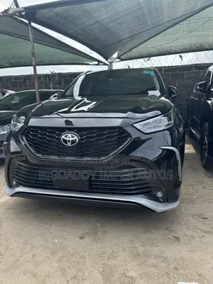 Toyota Highlander XLE 2021 Black