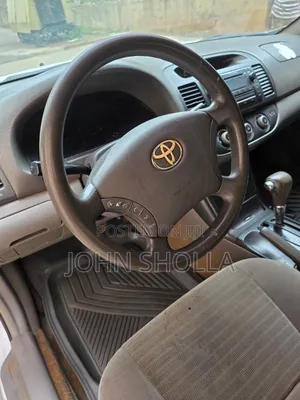 Toyota Camry 2004 Silver