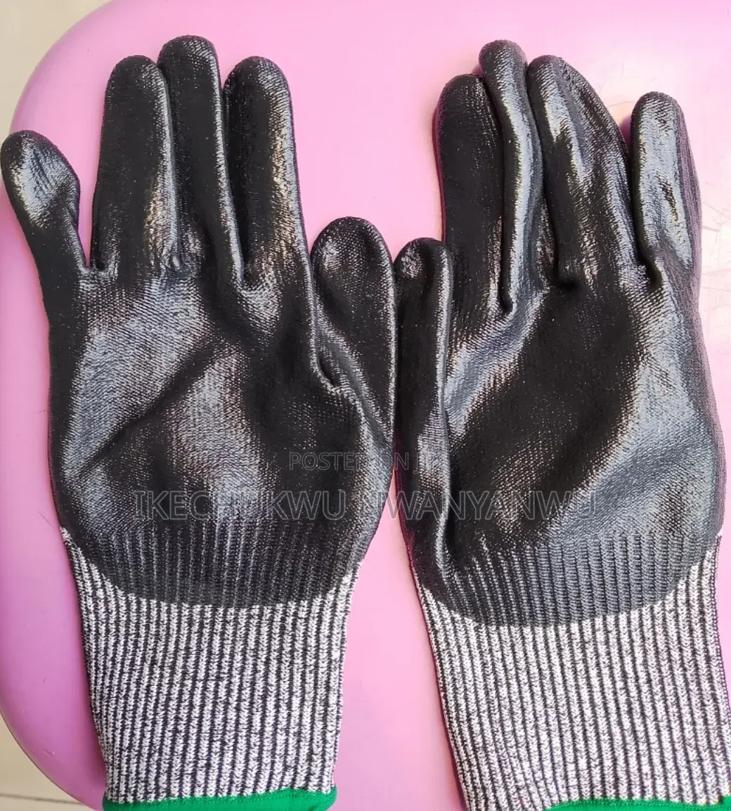 Cut 5 Portwest Hand Gloves