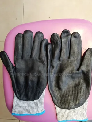 Cut 5 Portwest Hand Gloves