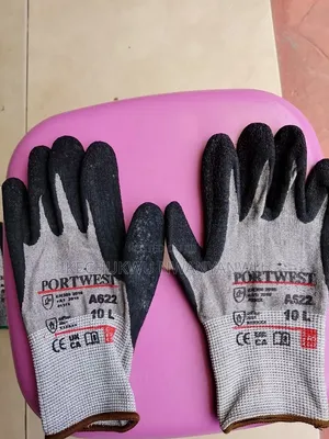 Cut 5 Portwest Hand Gloves