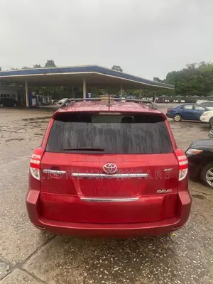 Toyota RAV4 2010 Red