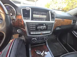 Mercedes-Benz GL-Class GL 550 2013 Black