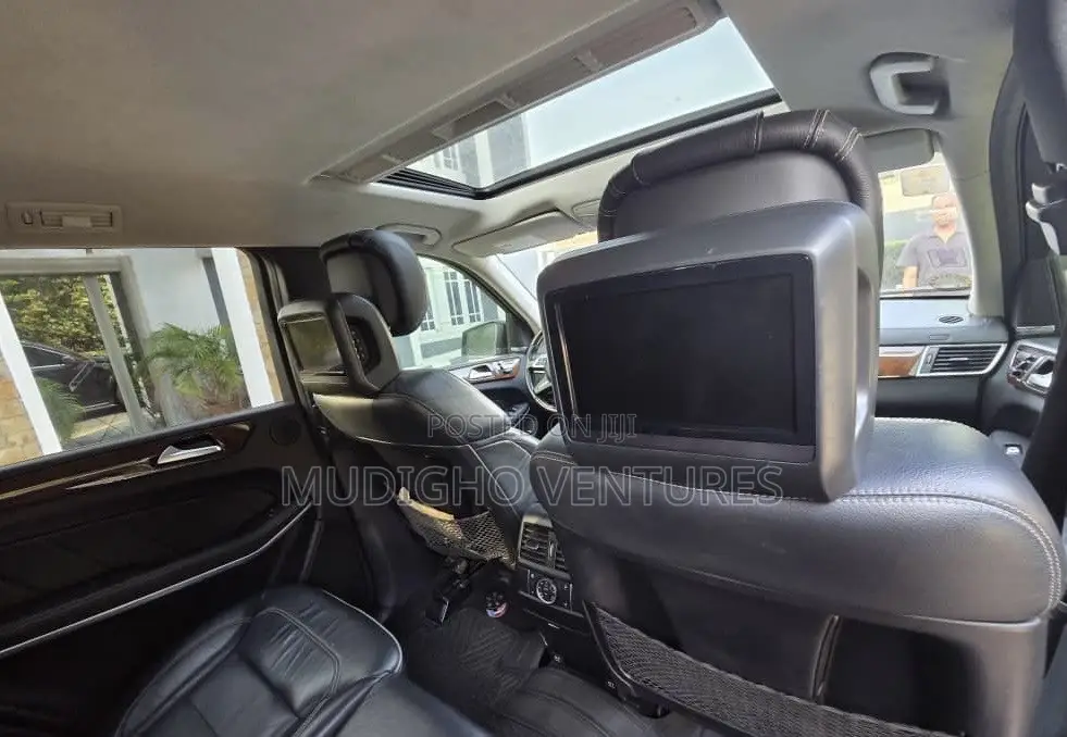 Mercedes-Benz GL-Class GL 550 2013 Black