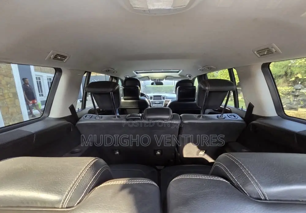 Mercedes-Benz GL-Class GL 550 2013 Black