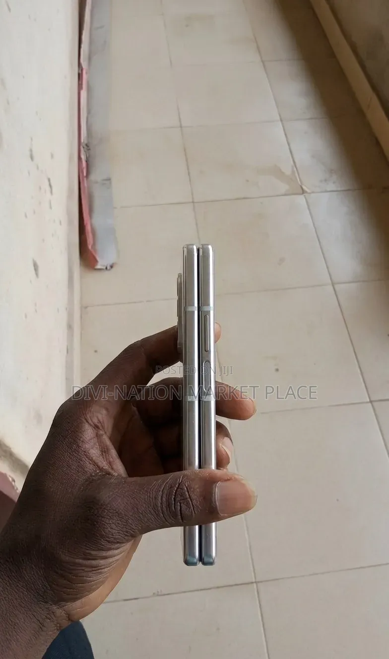 Samsung Galaxy Z Fold 3 512 GB Silver