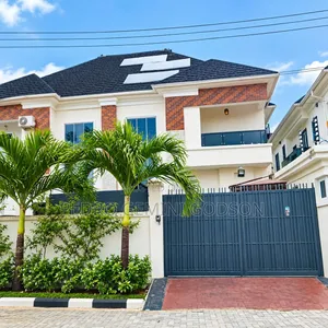 4bdrm Duplex in Ikota Villa Estate, Lekki for rent