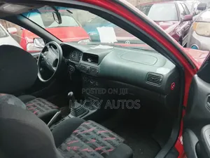 Toyota Corolla 2000 Red