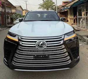Lexus LX 2023 Black