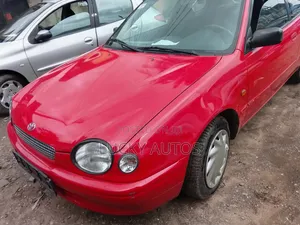 Toyota Corolla 2000 Red
