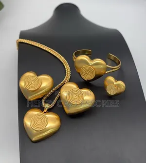 Luxurious Jewelry Set