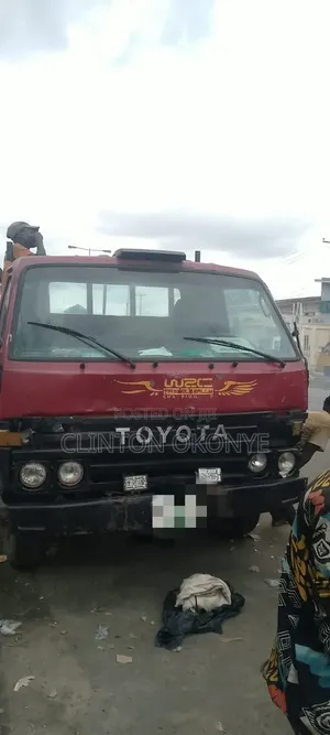 Toyota Dyna 200, RU85, 2.4L 22R Petrol, 5-Speed Manual