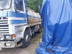 Direct Tokunbo Scania Sewage Tanker for Sale