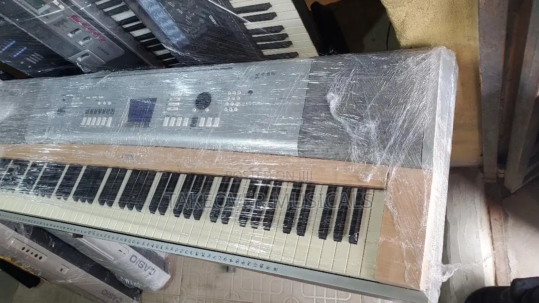 Keyboard Piano