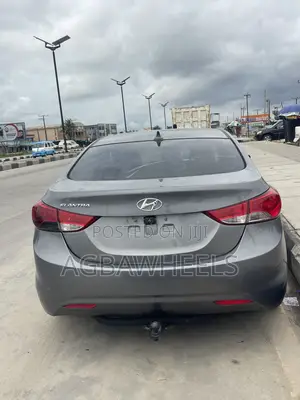 Hyundai Elantra 2013 Gray