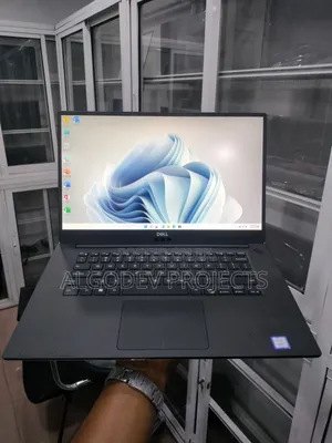 Laptop Dell Precision 5540 32GB Intel Core i7 SSD 1T